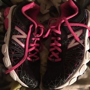 Women’s New Balance Susan Komen Running Sneakers